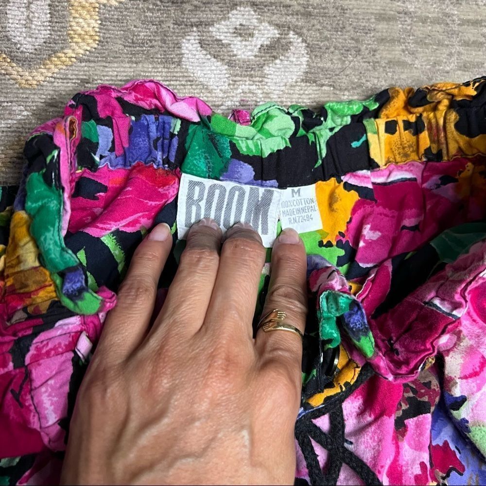VINTAGE Boom Floral Shorts - Picture 5 of 5